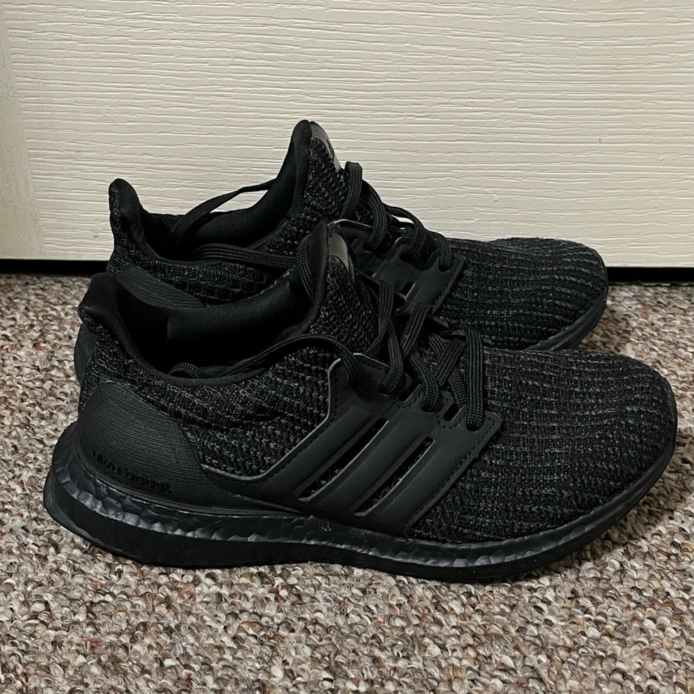 Women’s Adidas Ultra Boost Size 6 AUTHENTIC
